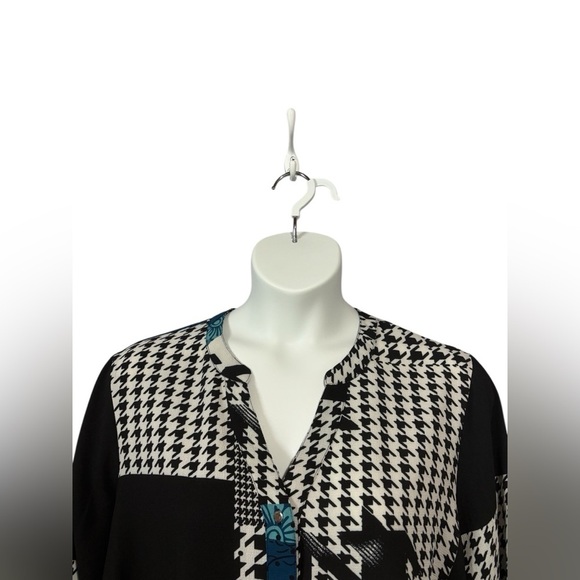 NWT, Claire France, Plus Size Patchwork Blouse, 18W, Black, White, Blue - Picture 3 of 9